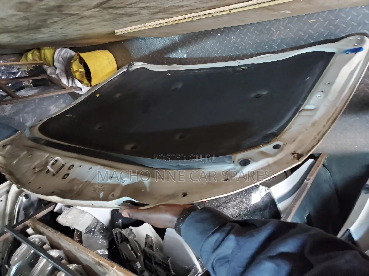 Toyota Crown 2012 Bonnet Assembly
