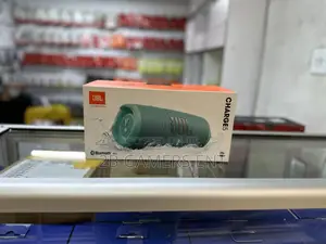 JBL Charge 5