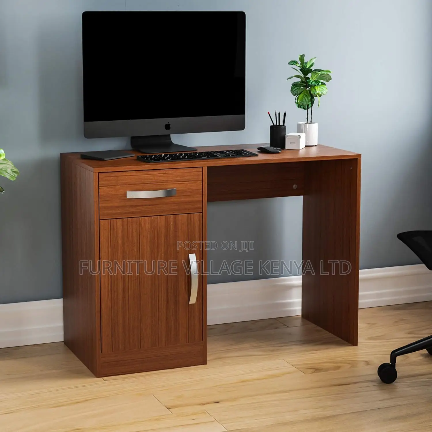 Computer Desk With Drawer and Door