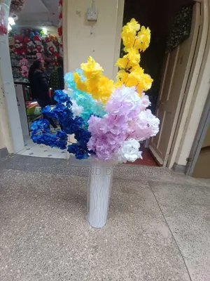 Blossom Flowers Available In Variety Of Colours