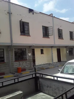3bdrm Maisonette in New Donholm Estate for rent