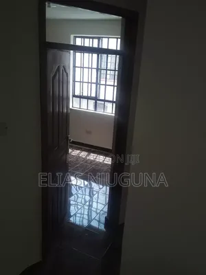 3bdrm Maisonette in New Donholm Estate for rent