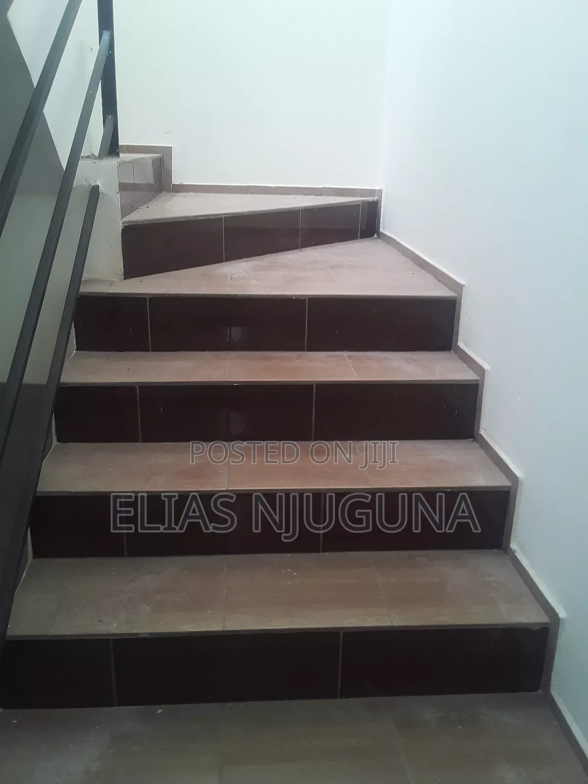 3bdrm Maisonette in New Donholm Estate for rent