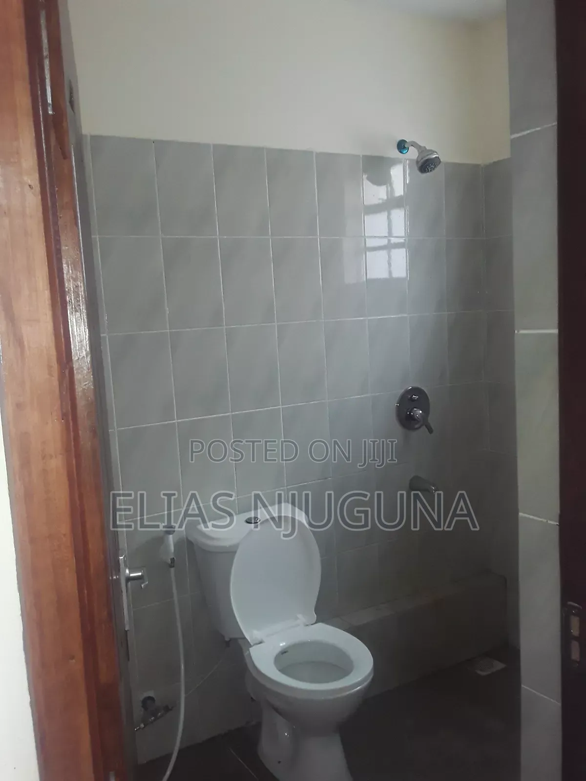 3bdrm Maisonette in New Donholm Estate for rent