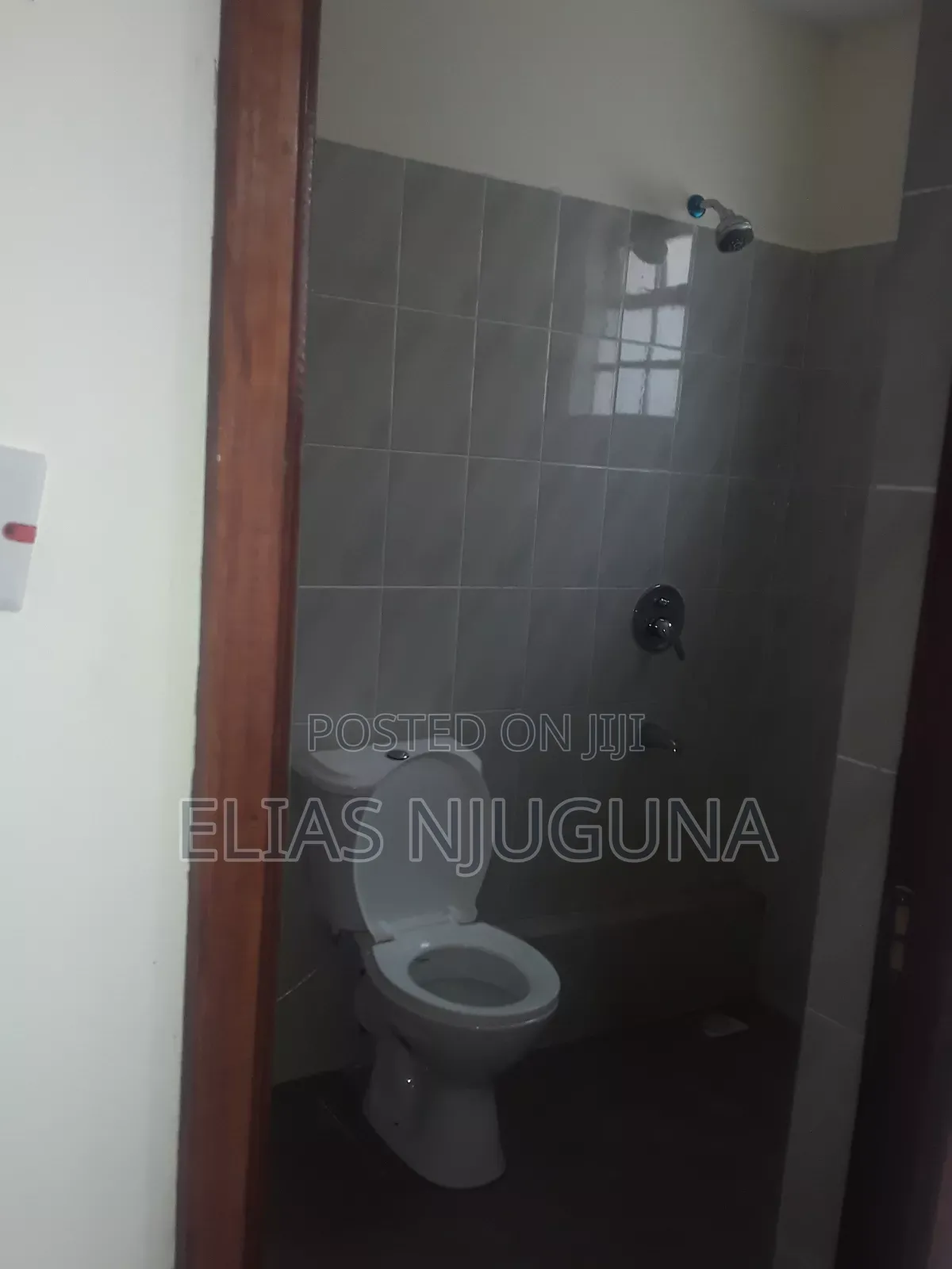 3bdrm Maisonette in New Donholm Estate for rent