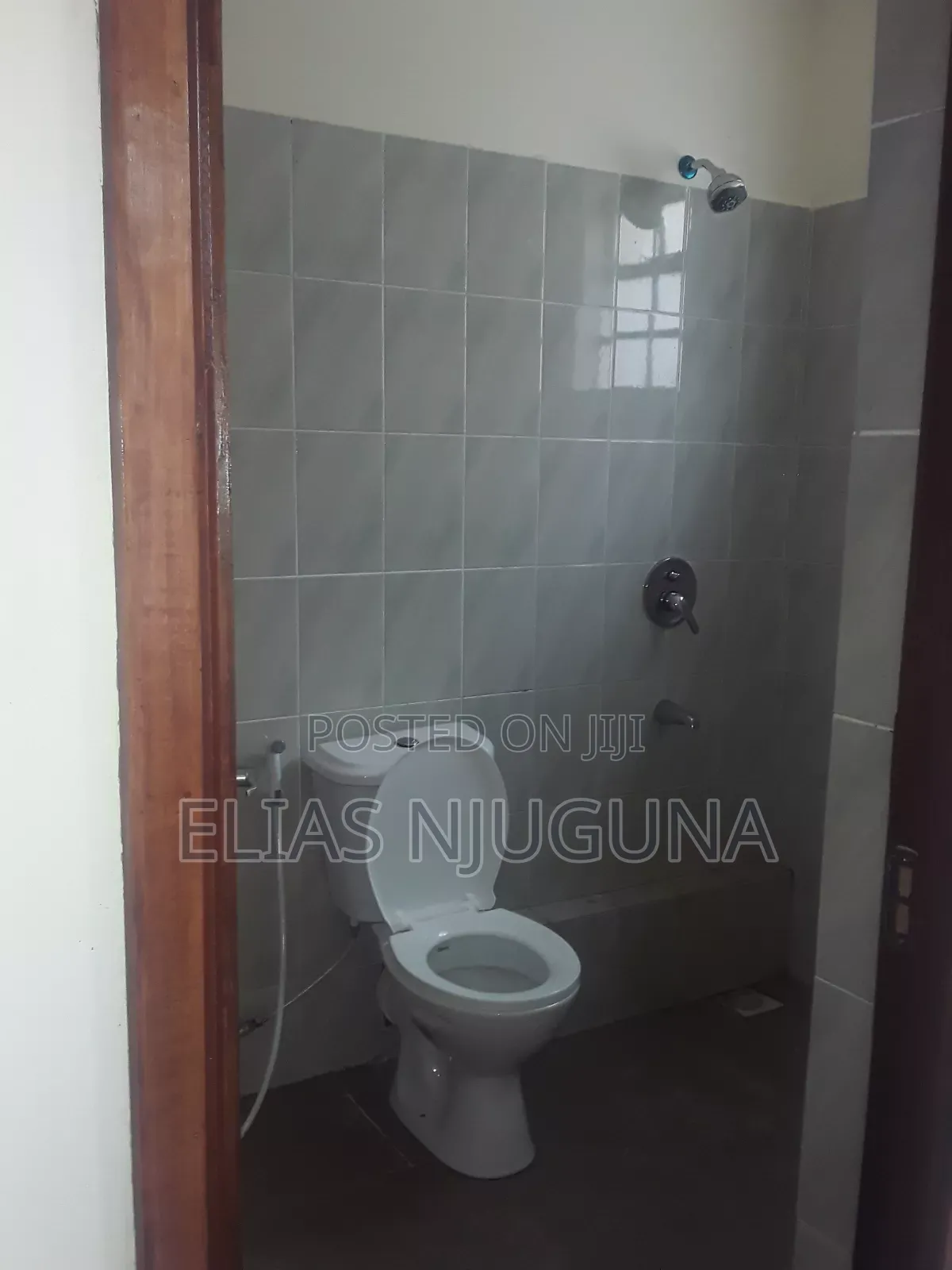 3bdrm Maisonette in New Donholm Estate for rent