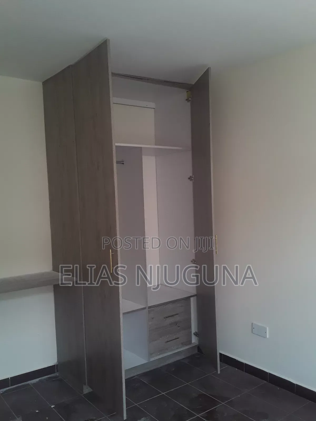3bdrm Maisonette in New Donholm Estate for rent