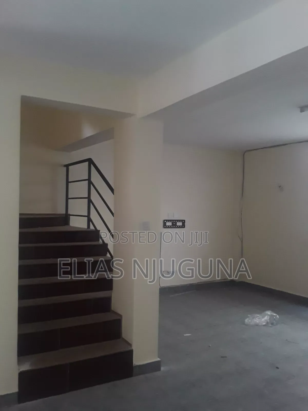 3bdrm Maisonette in New Donholm Estate for rent