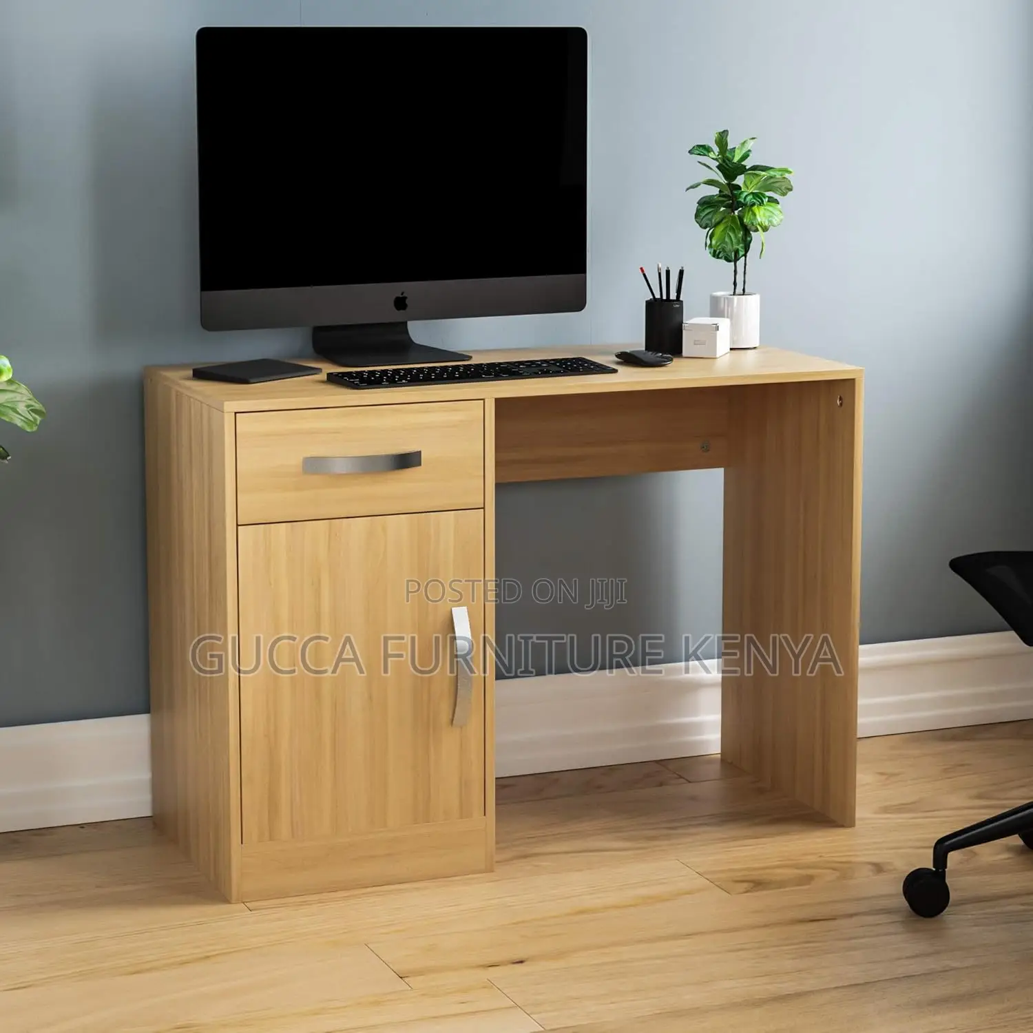 1200mm Executive Office Desk With Storage Space