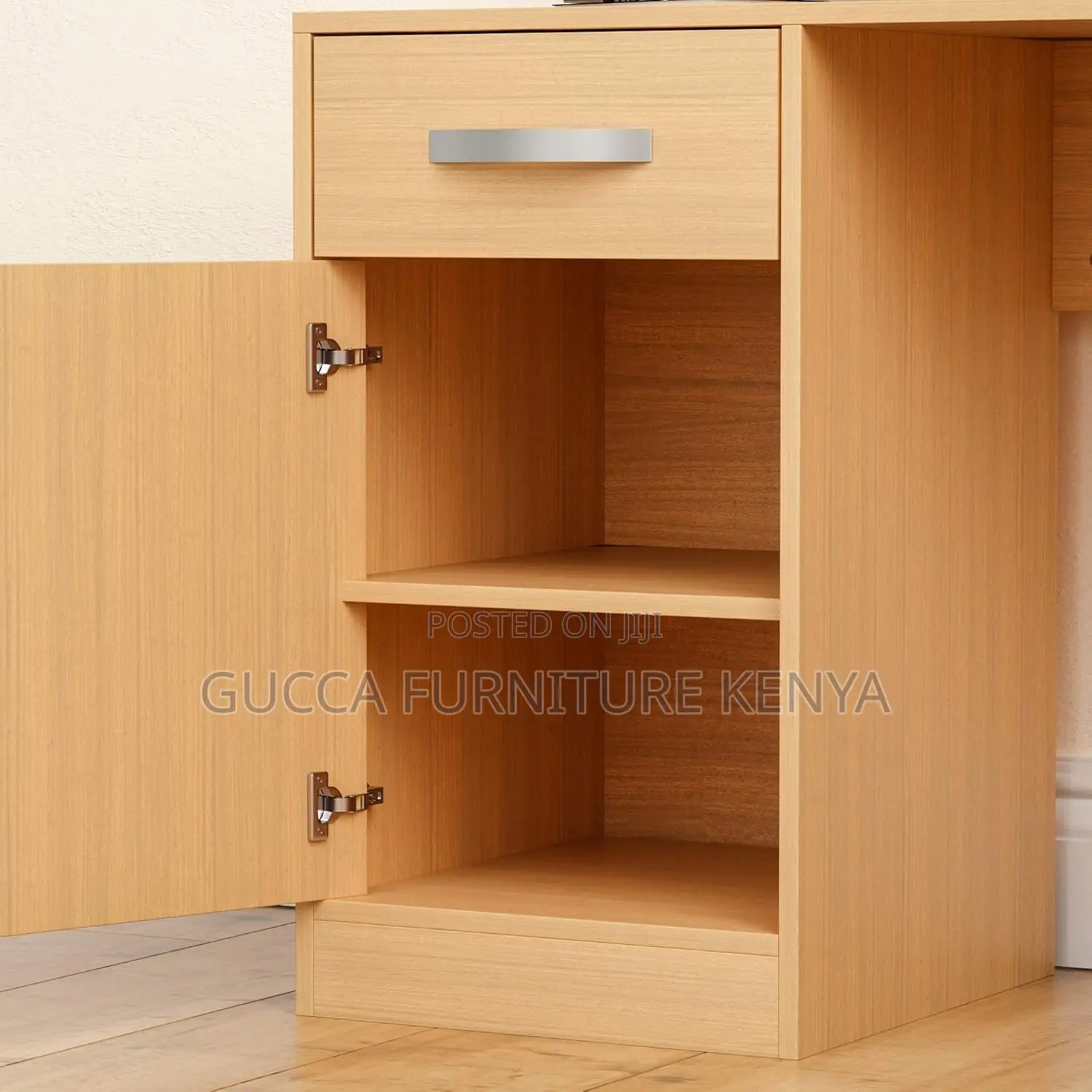 1200mm Executive Office Desk With Lockable Drawers