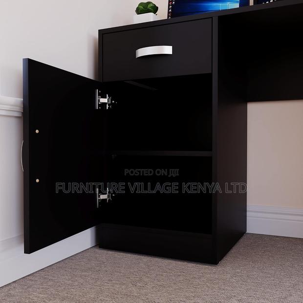 1200mm Home Office Study Desk With Lockable Drawers - thumbnail 6