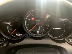 Porsche Cayenne Base AWD 2018 Pearl