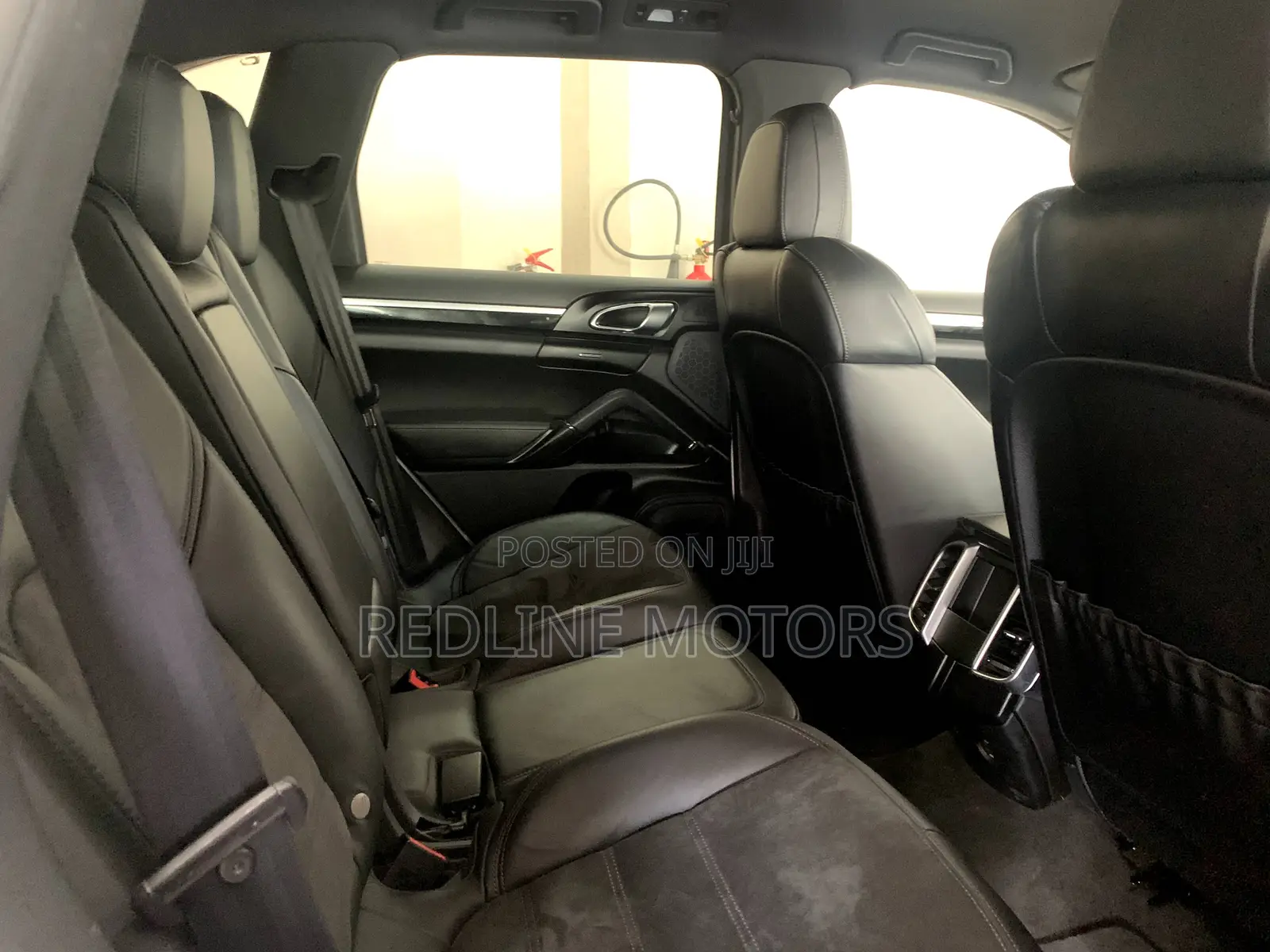 Porsche Cayenne Base AWD 2018 Pearl
