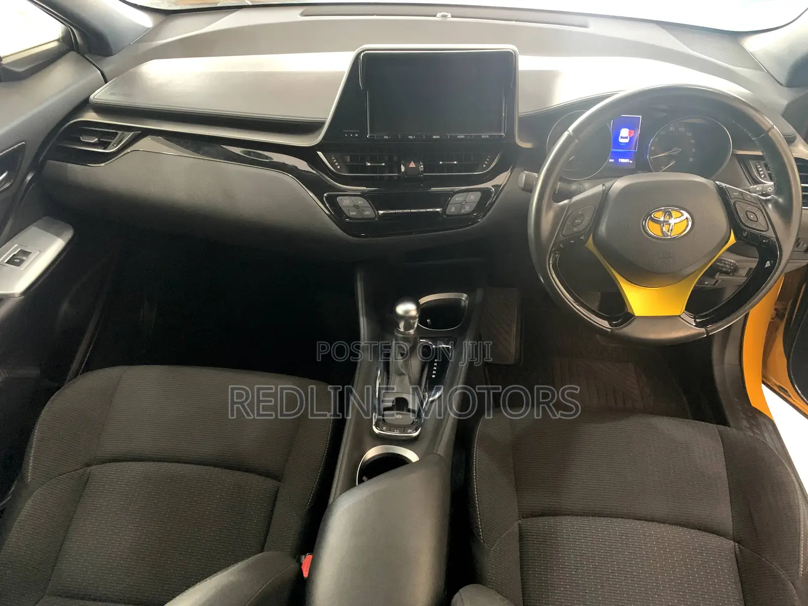Toyota C-HR 2017 Yellow