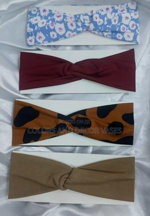 Beautiful Headbands to Enhance Your Style - thumbnail 2