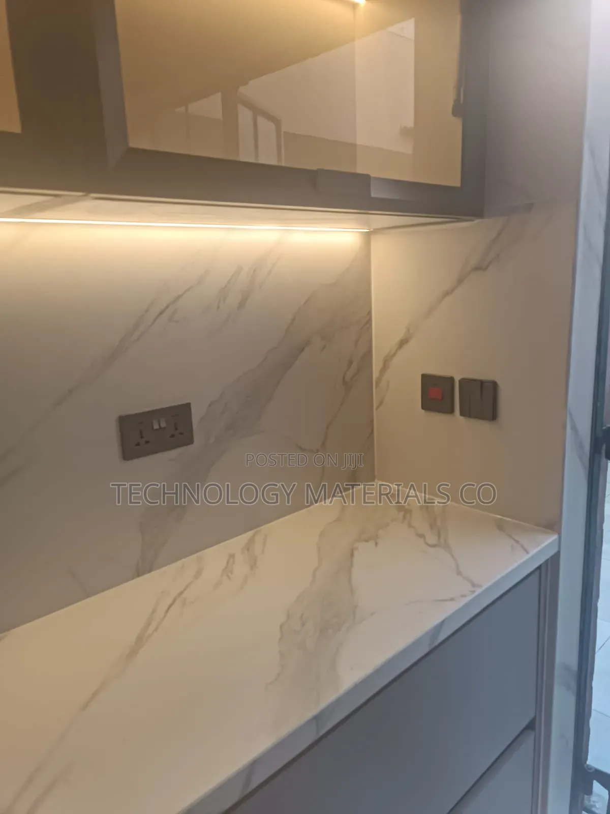 White Grey Sintered Stone(8.5ft * 2.6ft * 15mm)