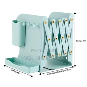 Expandable Metallic Bookshelf
