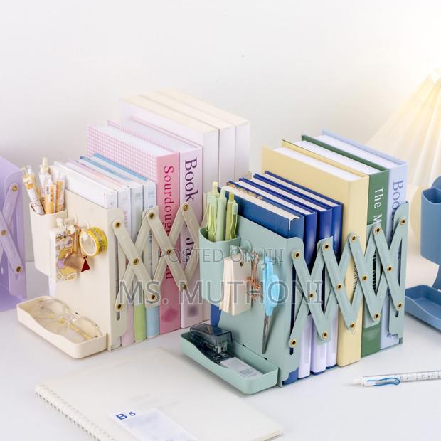 Expandable Metallic Bookshelf - main view