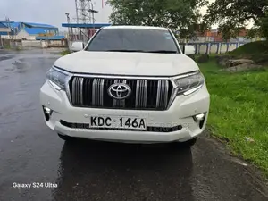 Toyota Land Cruiser Prado 3.0 D-4D (190 Hp) 7 seats 2015 Pearl