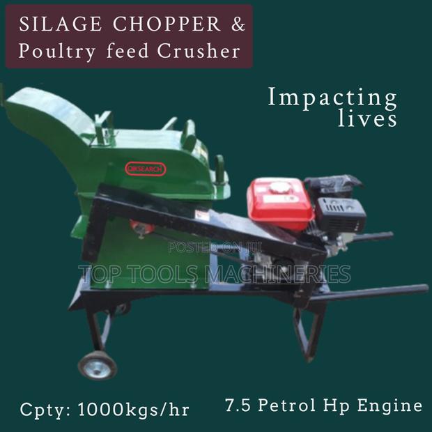 Complete Silage Chopper With Engine - main view