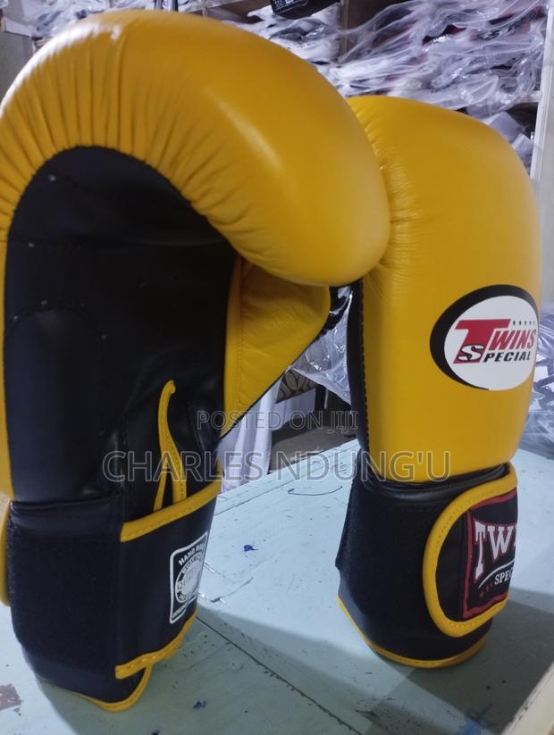 Twins Boxing Gloves - thumbnail 2