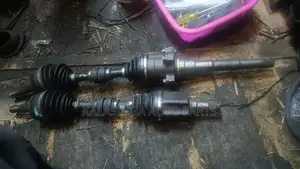 Nissan X-Trail Driveshafts