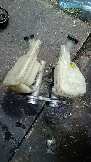 Nissan Tiida Master Cylinder