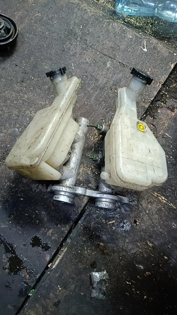 Nissan Tiida Master Cylinder - main view