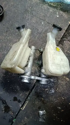 Nissan Tiida Master Cylinder