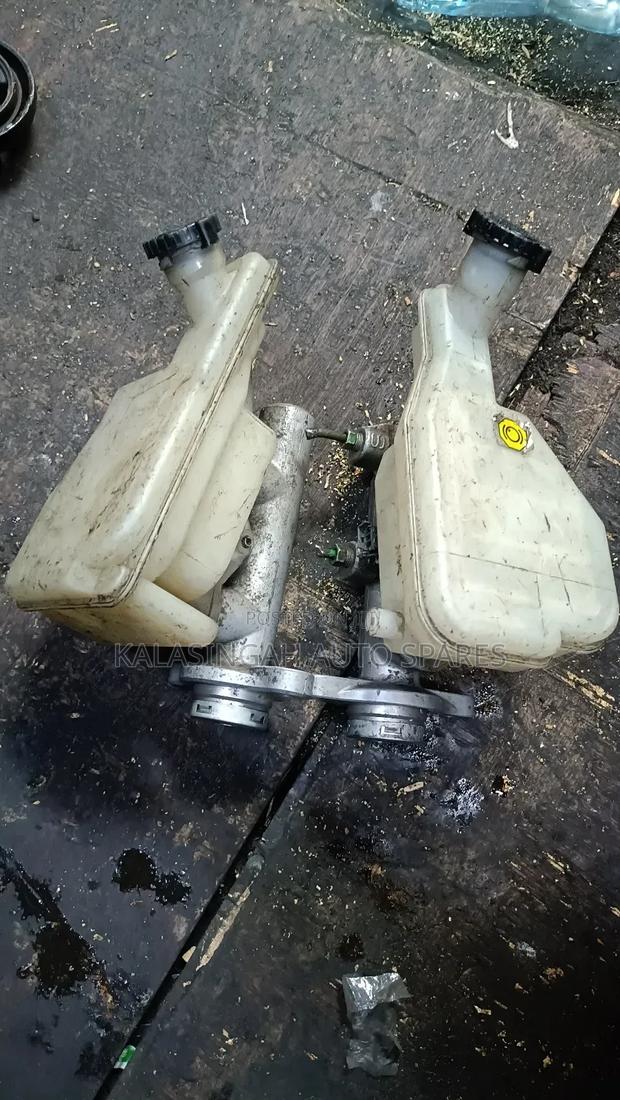 Nissan Tiida Master Cylinder - thumbnail 3