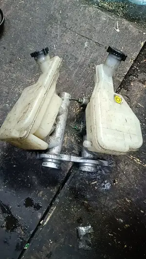 Nissan Tiida Master Cylinder