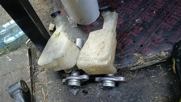 Nissan Tiida Master Cylinder - thumbnail 5