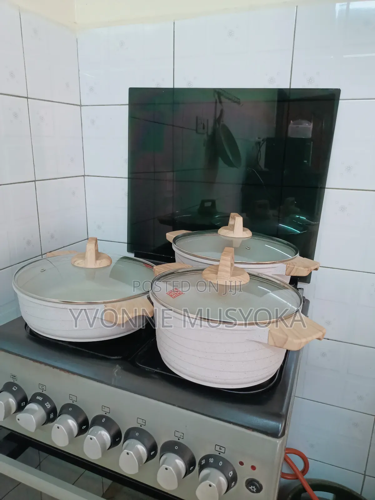 Fully Furnished 1 Bedroom Apartments Near Jkia SGR