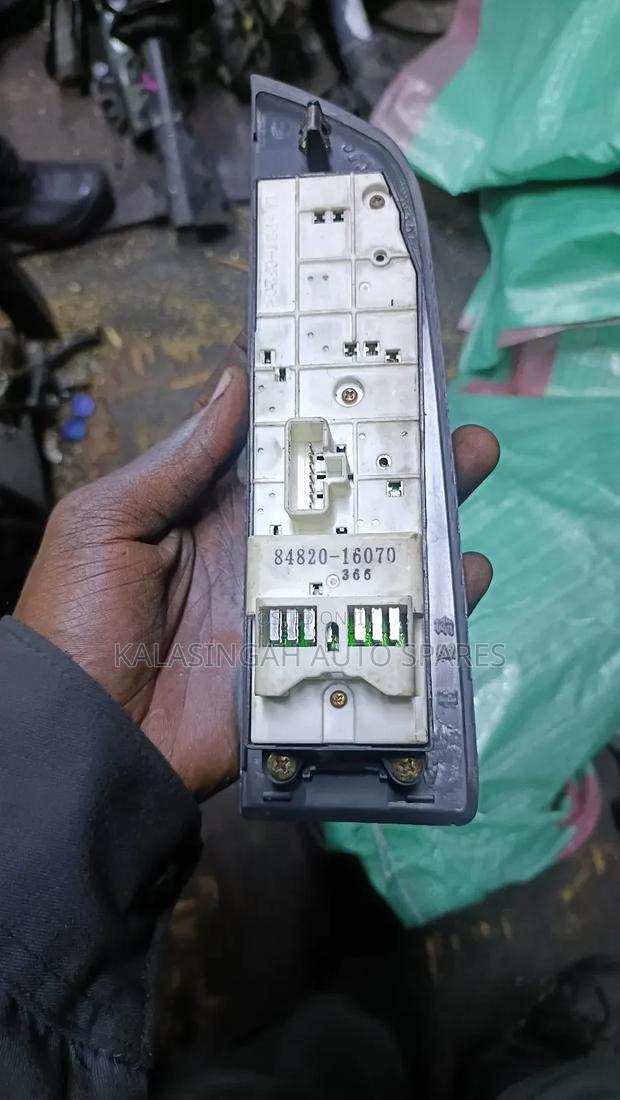 Door Main Switch Toyota 110 - main view