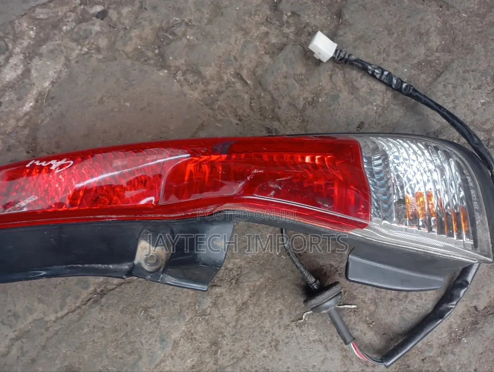 Cami Taillight RHS