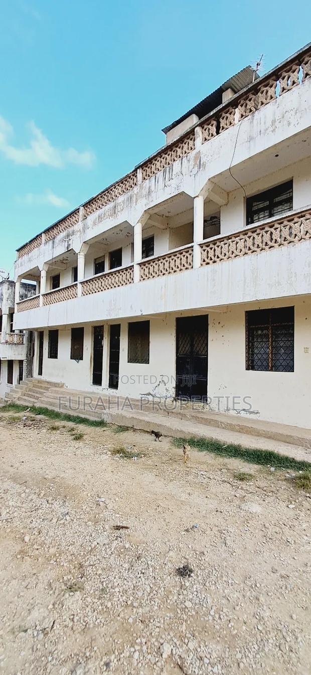 1bdrm Block of Flats in Bamburi Kiembeni for sale - main view