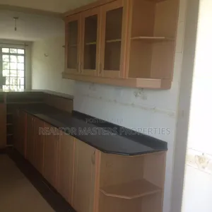 3bdrm Apartment in Viefore, Jamhuri for rent