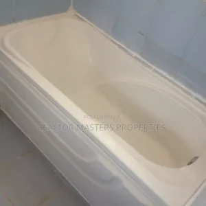 3bdrm Apartment in Viefore, Jamhuri for rent