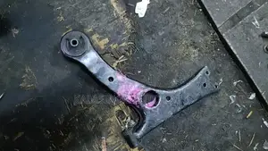 Control Arm Nze/Wish/Premio/Allison/Wish