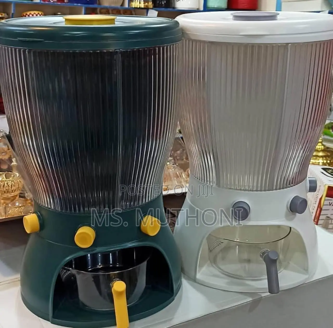 *360 Degree Rotating 4 Grid Grain Dispenser Now Availabl