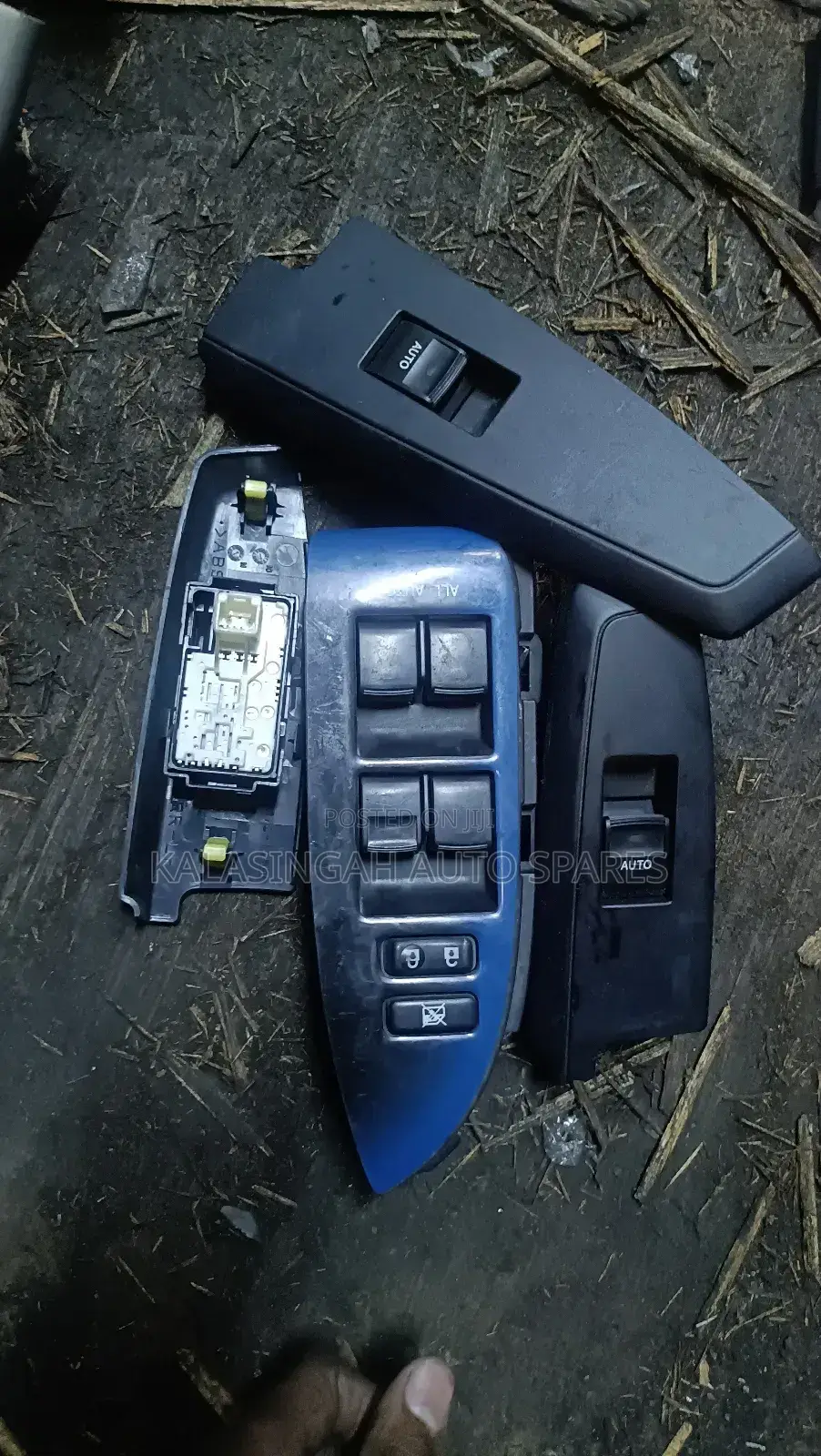 Main Switch Toyota Fielder 2014