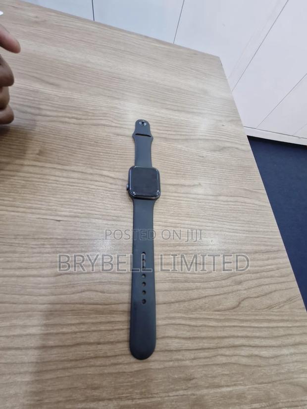 Apple Watch 6 44 MM - main view