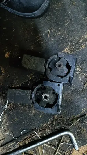 Corolla Fielder Radiator Mounting