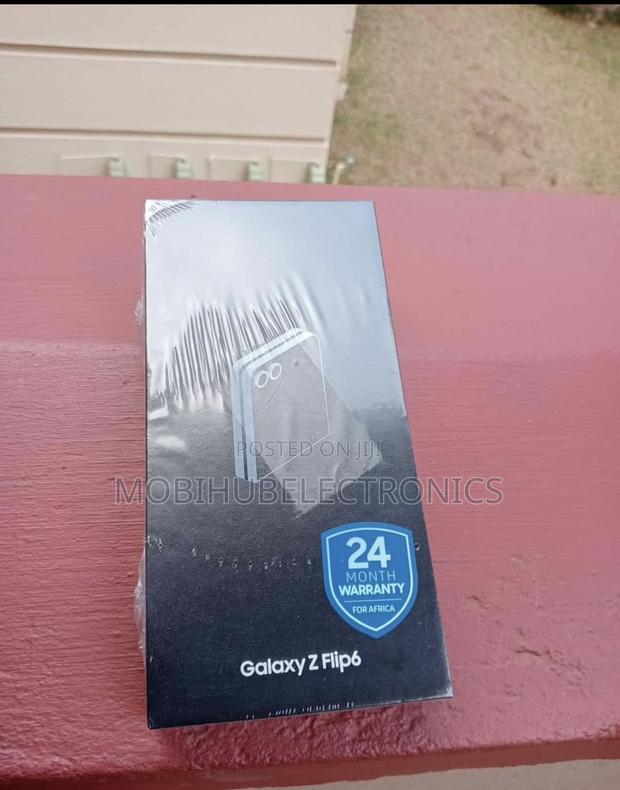 New Samsung Galaxy Z Flip6 256 GB Black