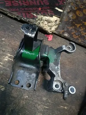 X-trail Serena Engine Mounting