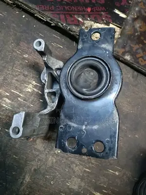 X-trail Serena Engine Mounting