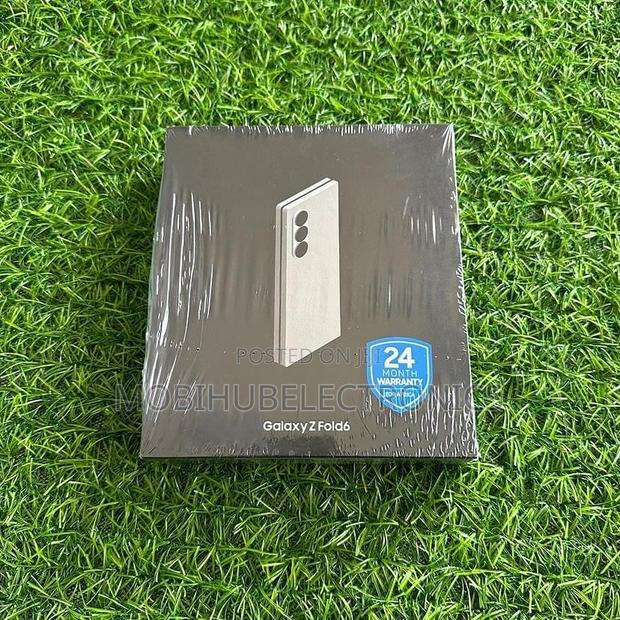 New Samsung Galaxy Z Fold6 256 GB Blue - thumbnail 2