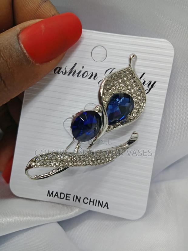 Brooches Restocked KSH 500 - thumbnail 3