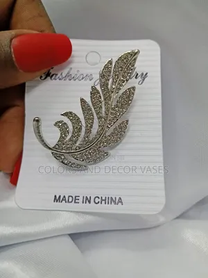 Classy Brooches Offer Price
