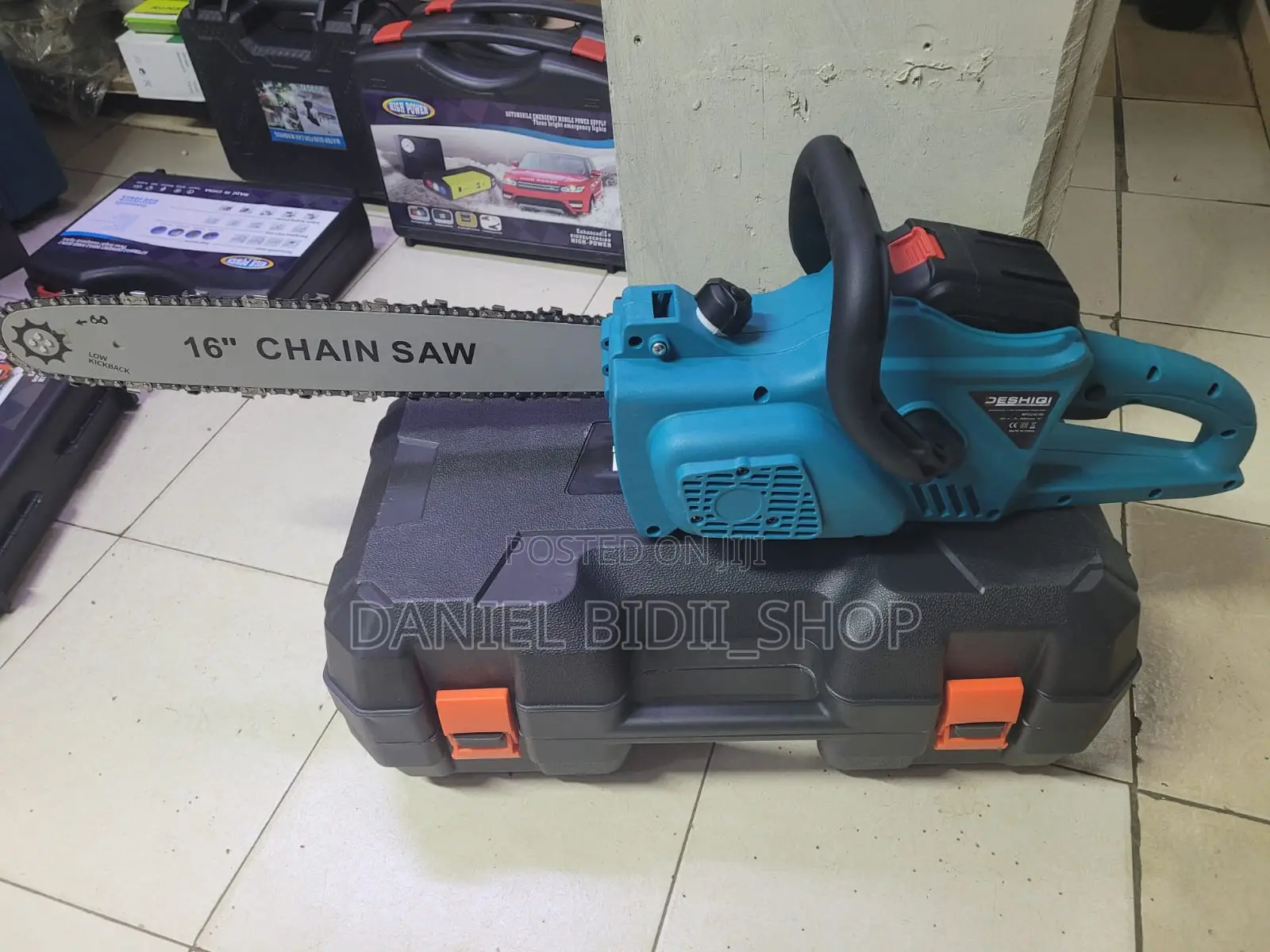 16inch Cordless Chain Saw 88 Volts Battery